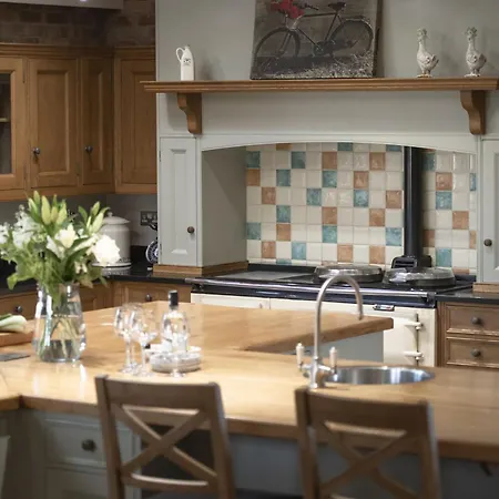 Hill Farm 22 Bainbridge