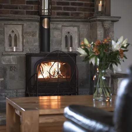 Hill Farm 22 Tatil Evi *